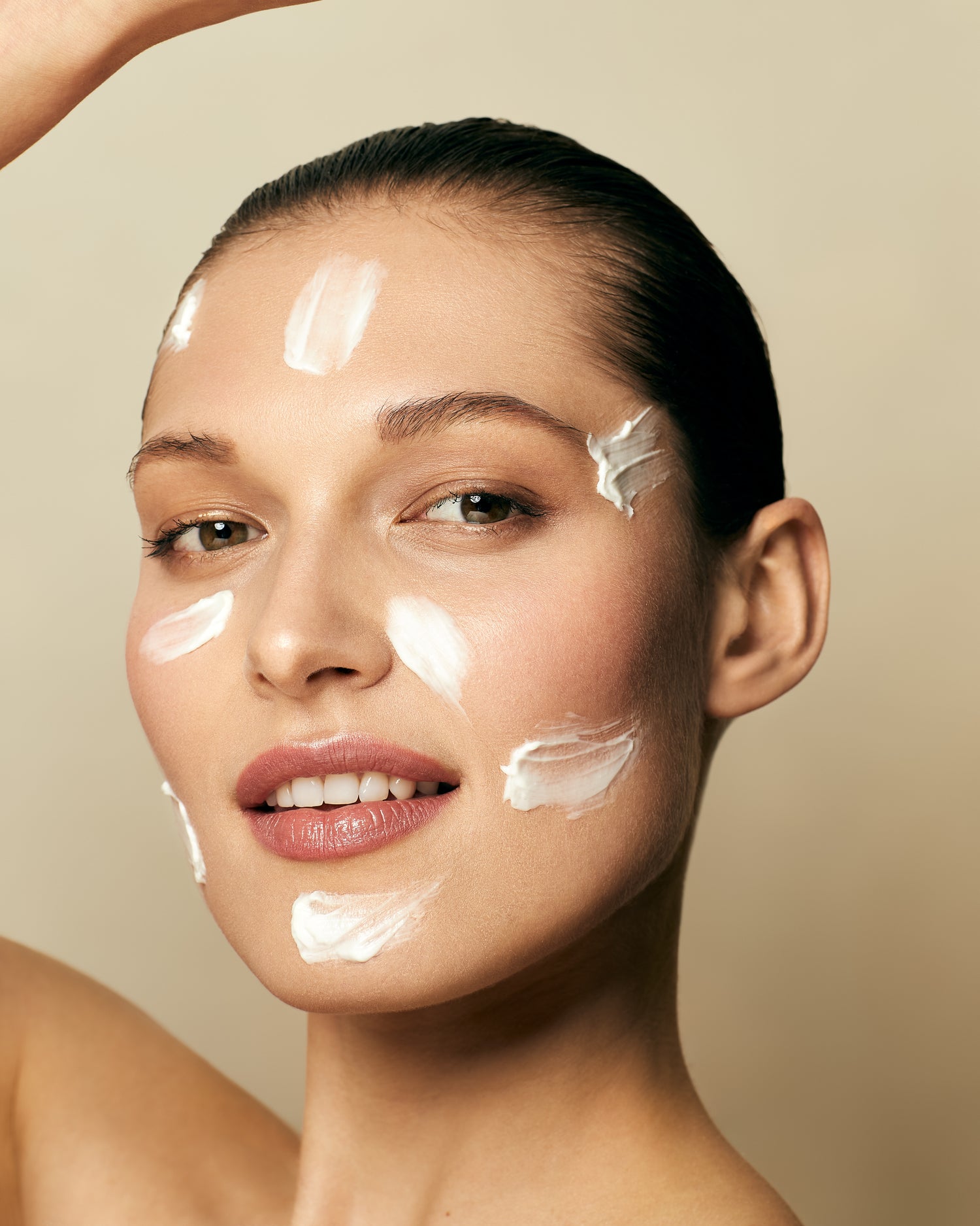 Maskne - Tipps bei Masken-Akne für eine gesunde Haut